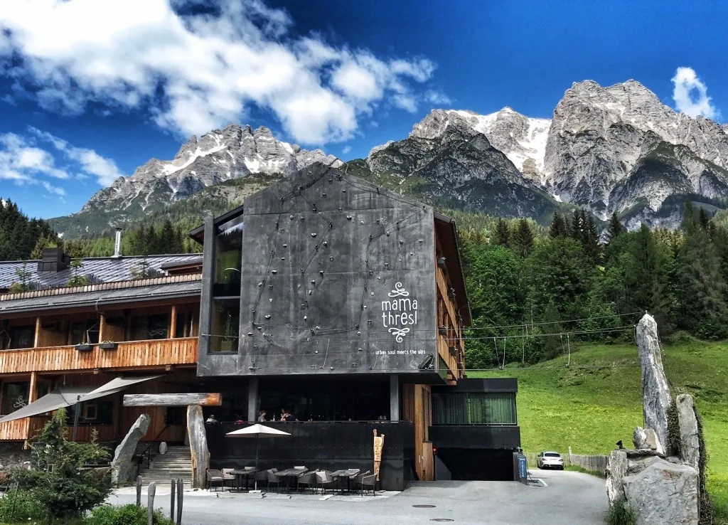 Mama Thresl, Leogang