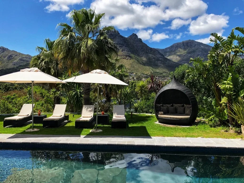 CUBE Guest House, Hout Bay