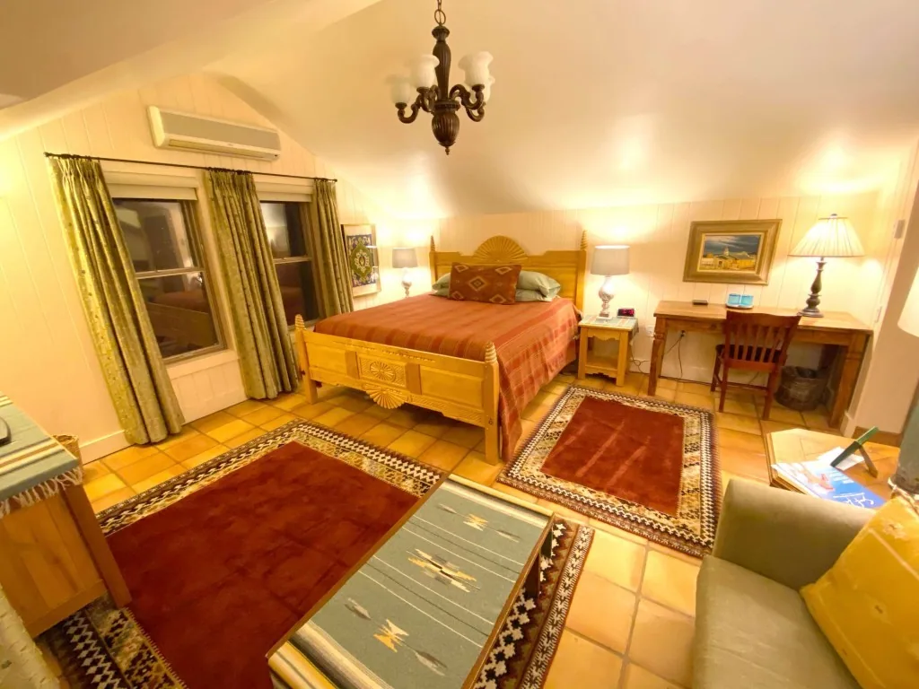 Travel Guide Santa Fe