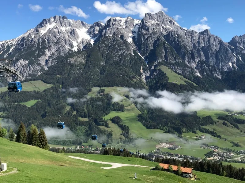 Mama Thresl, Leogang